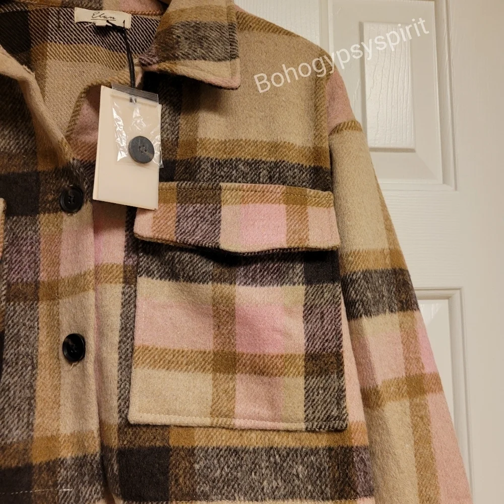 $120 Elan Plaid Cropped Flannel Cropped Jacket